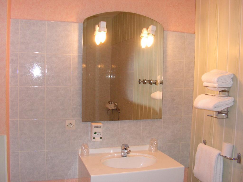 Hotel Le Bois Joli à Massais Chambre photo